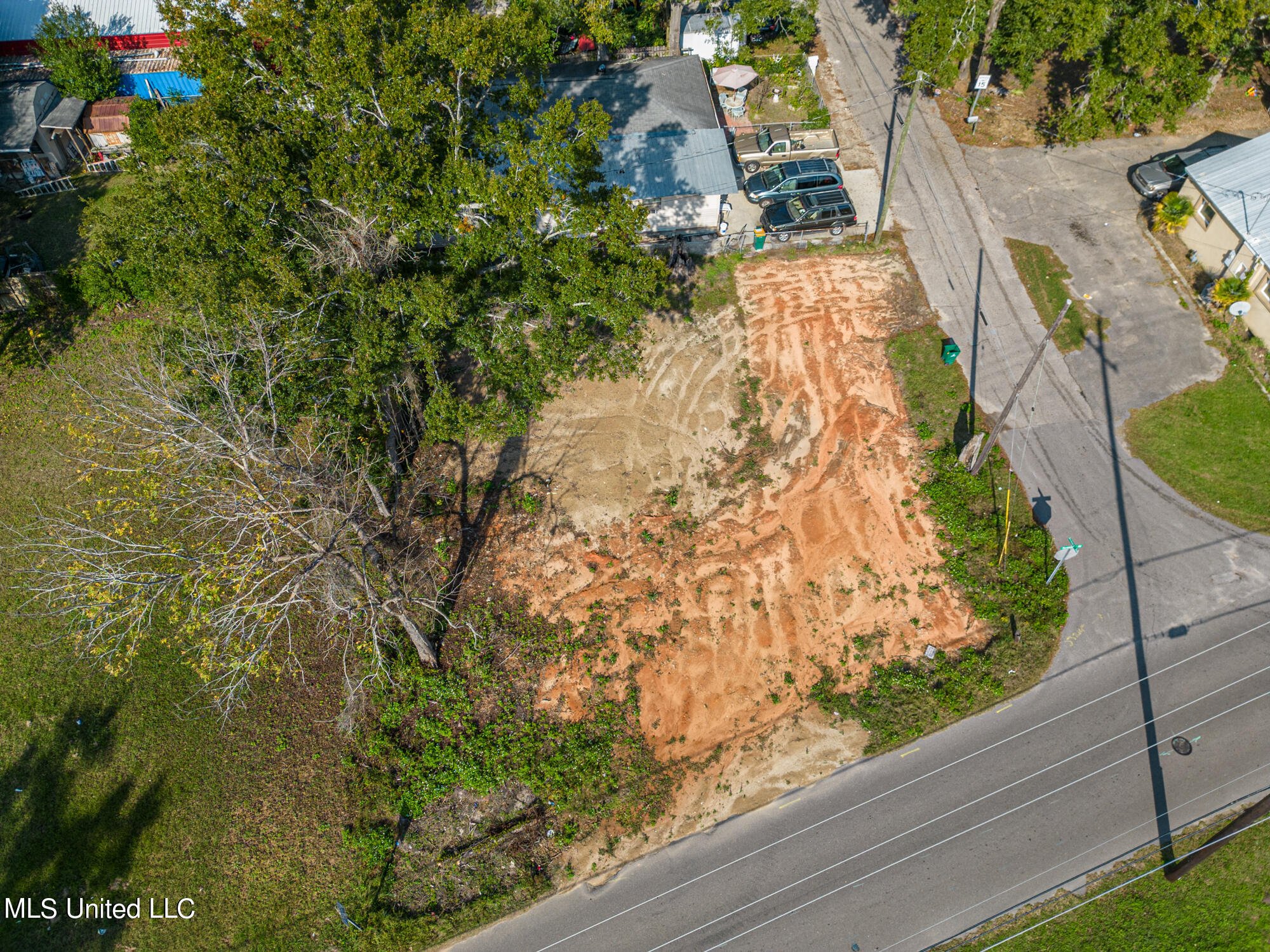 2730 Fernwood Road Biloxi, MS 39531 - Photo 5 of 11 2730 Fernwood-28002