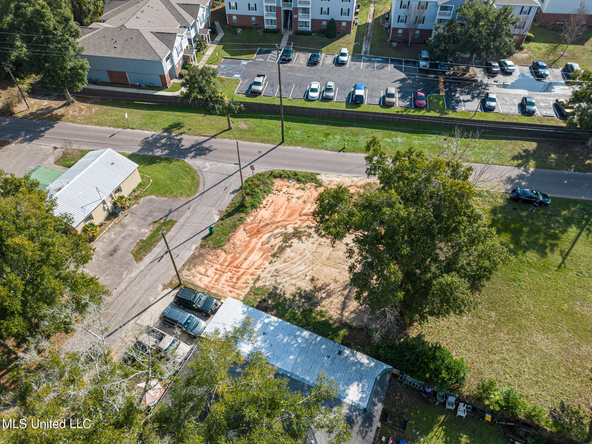 2730 Fernwood Road Biloxi, MS 39531 - Photo 8 of 11 2730 Fernwood-28005