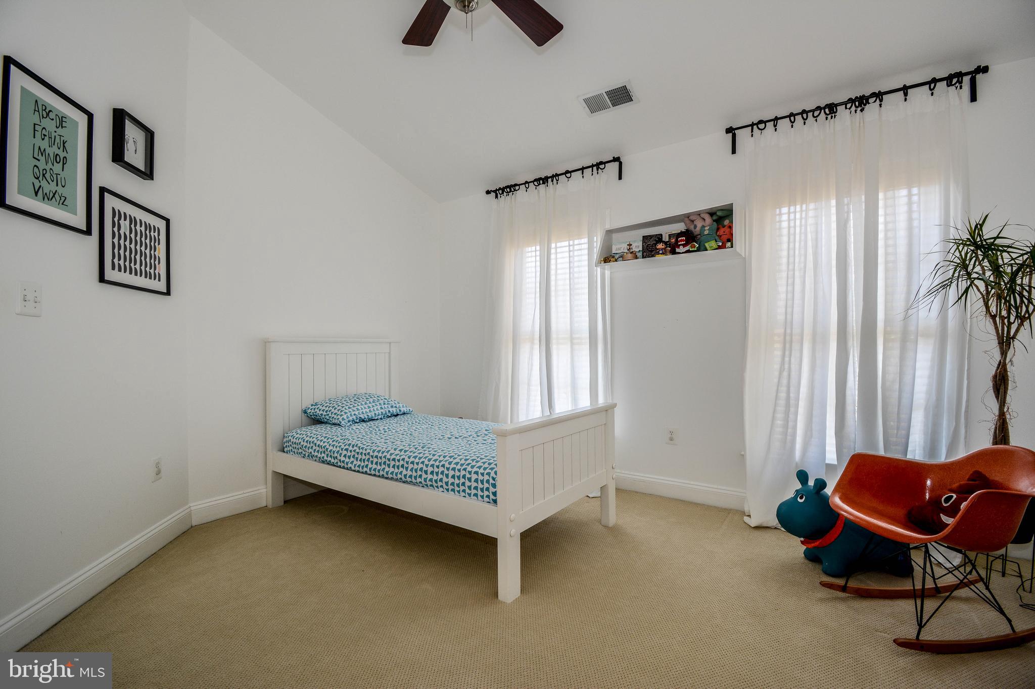 6401 Velliety Lane Springfield, VA 22152 - Photo 27 of 38 Bedroom 3