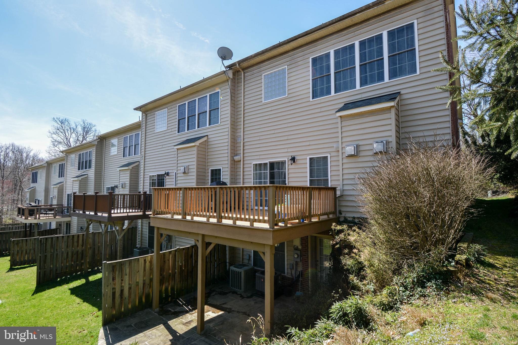 6401 Velliety Lane Springfield, VA 22152 - Photo 36 of 38 Exterior rear