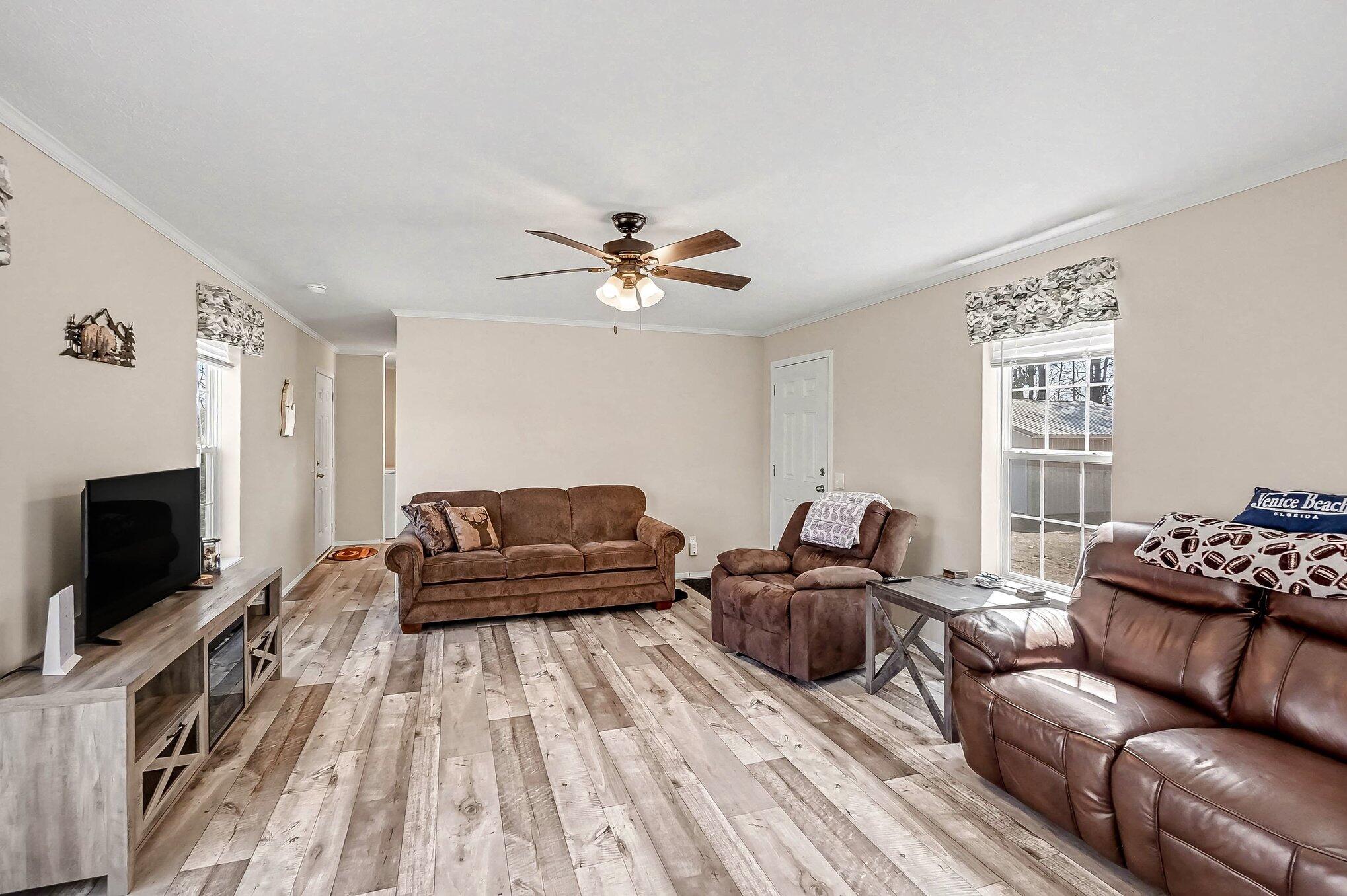 14321 North Chestnut Avenue Reed City, MI 49677 - Photo 20 of 35 005_file_6711