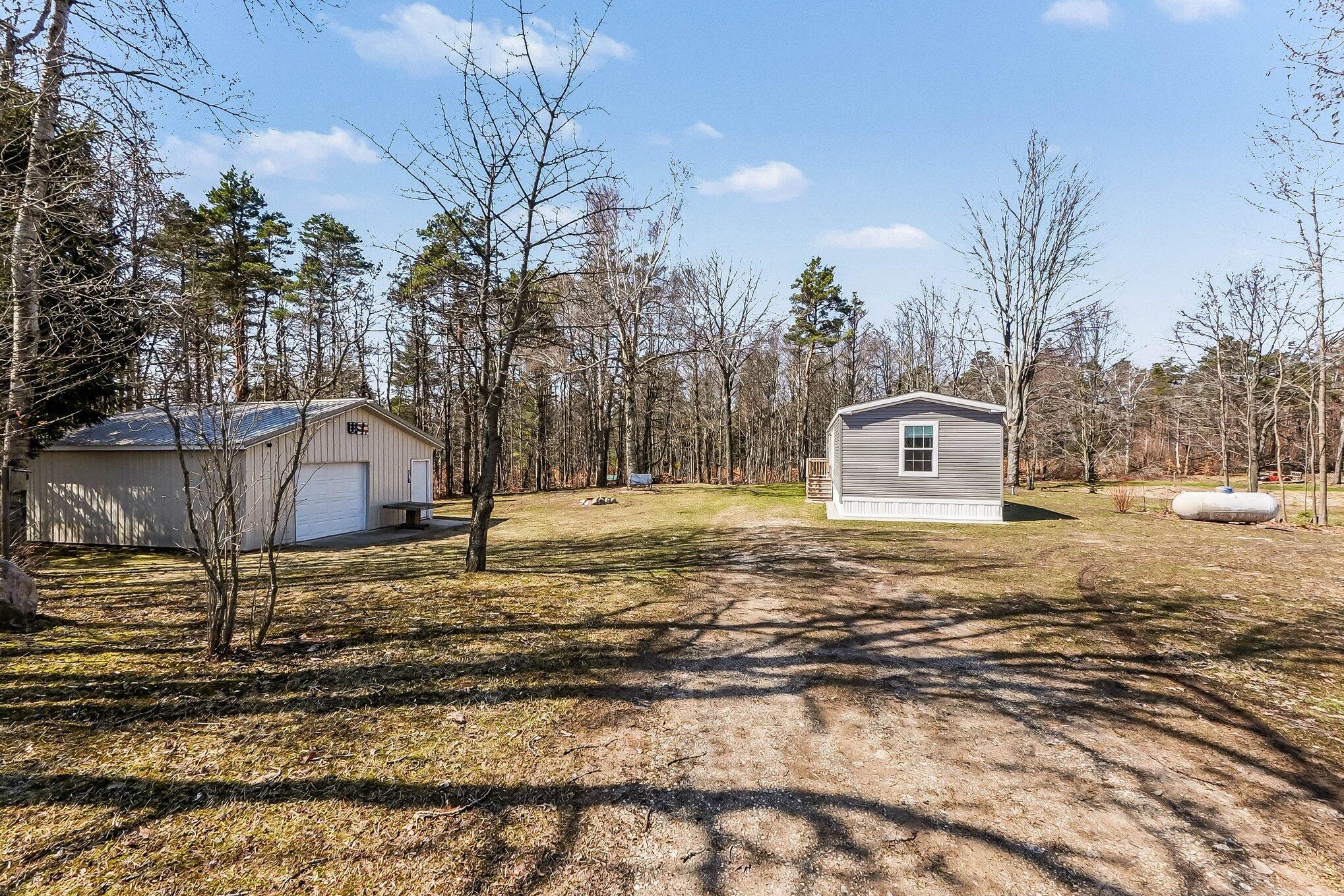 14321 North Chestnut Avenue Reed City, MI 49677 - Photo 4 of 35 023_file_6110