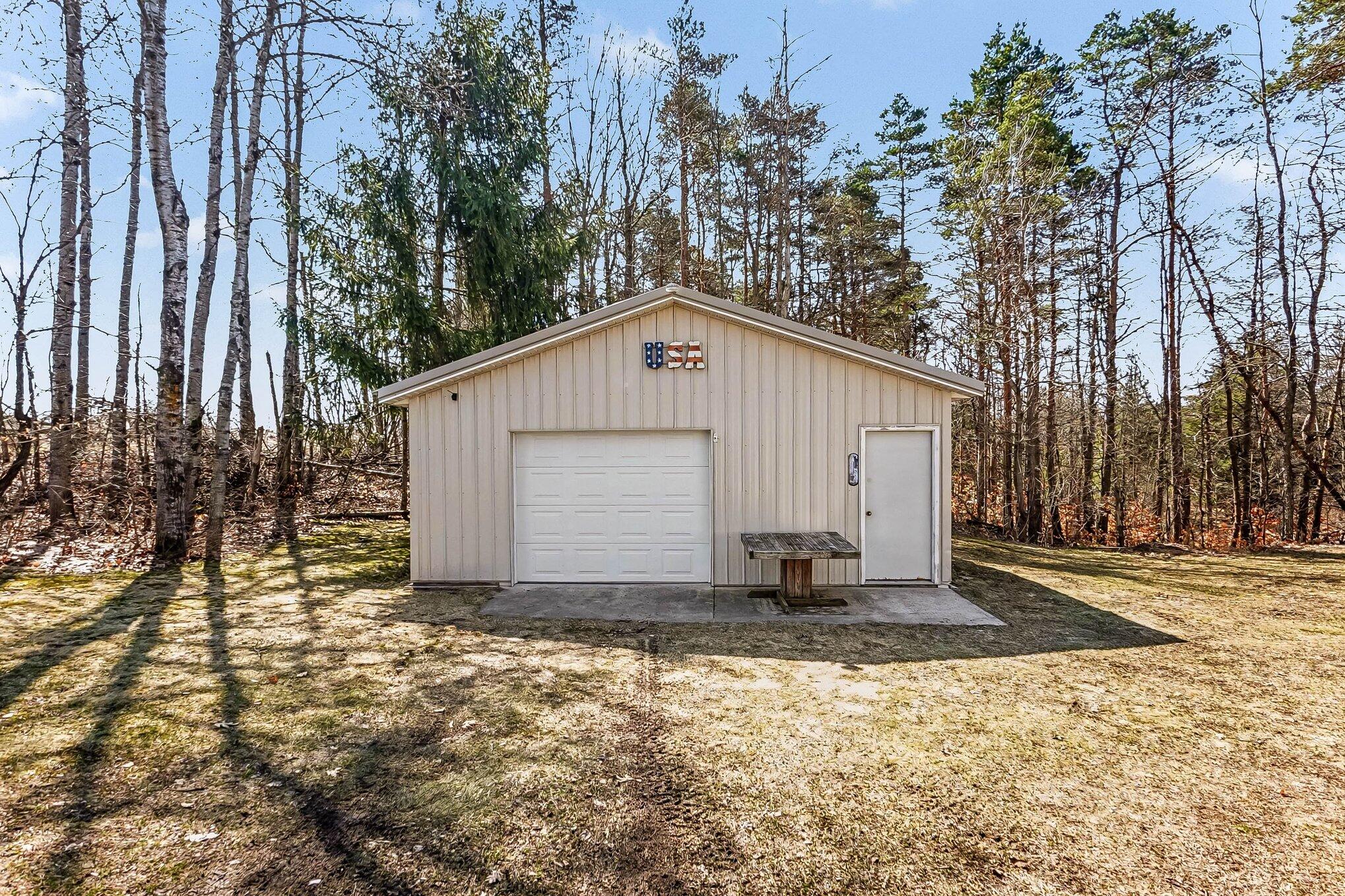 14321 North Chestnut Avenue Reed City, MI 49677 - Photo 5 of 35 022_file_3185