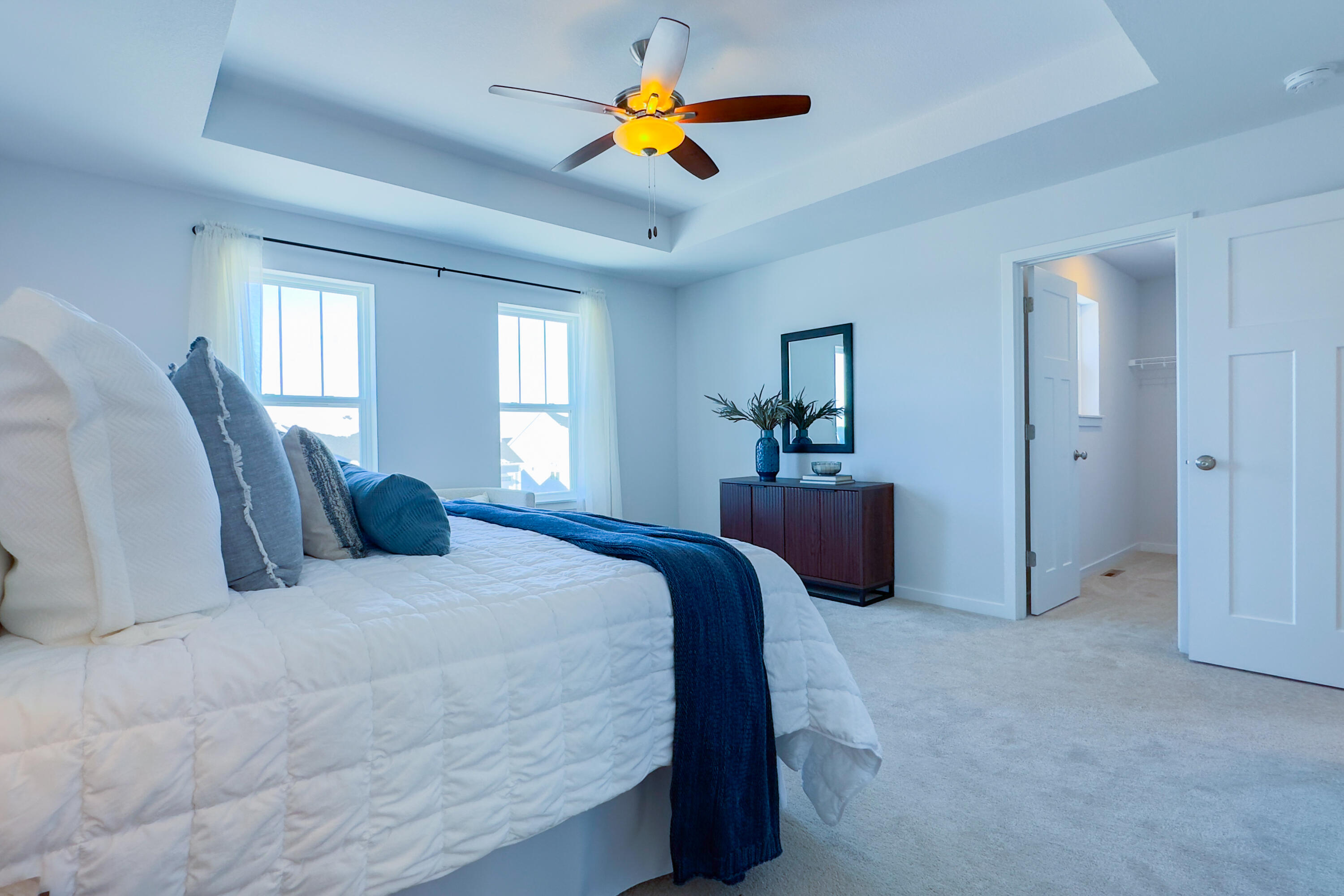 1684 Misty Ridge Lane Grafton, WI 53024 - Photo 28 of 40 Master Bed Walk In Closet