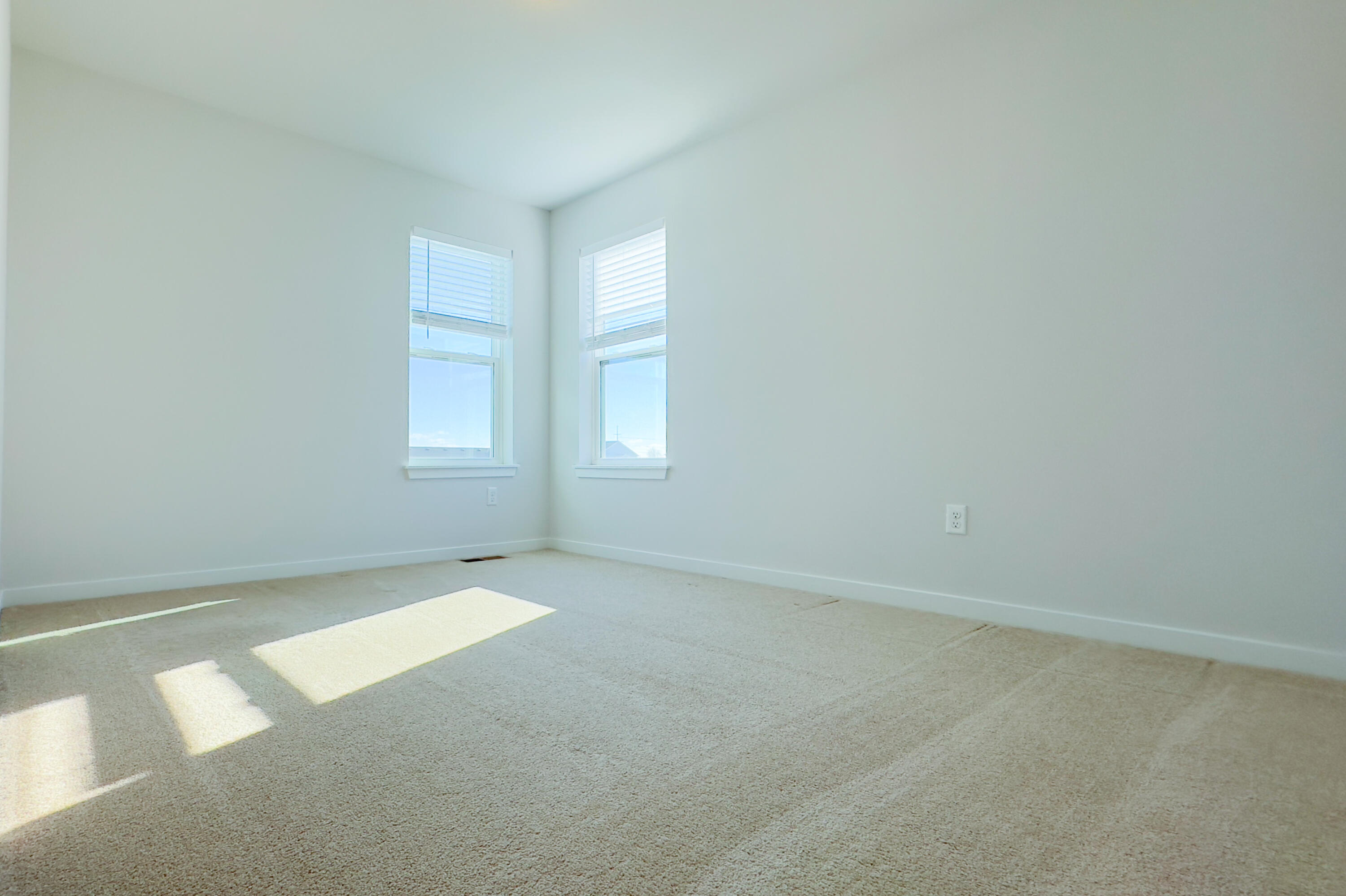 1684 Misty Ridge Lane Grafton, WI 53024 - Photo 31 of 40 Bedroom 4