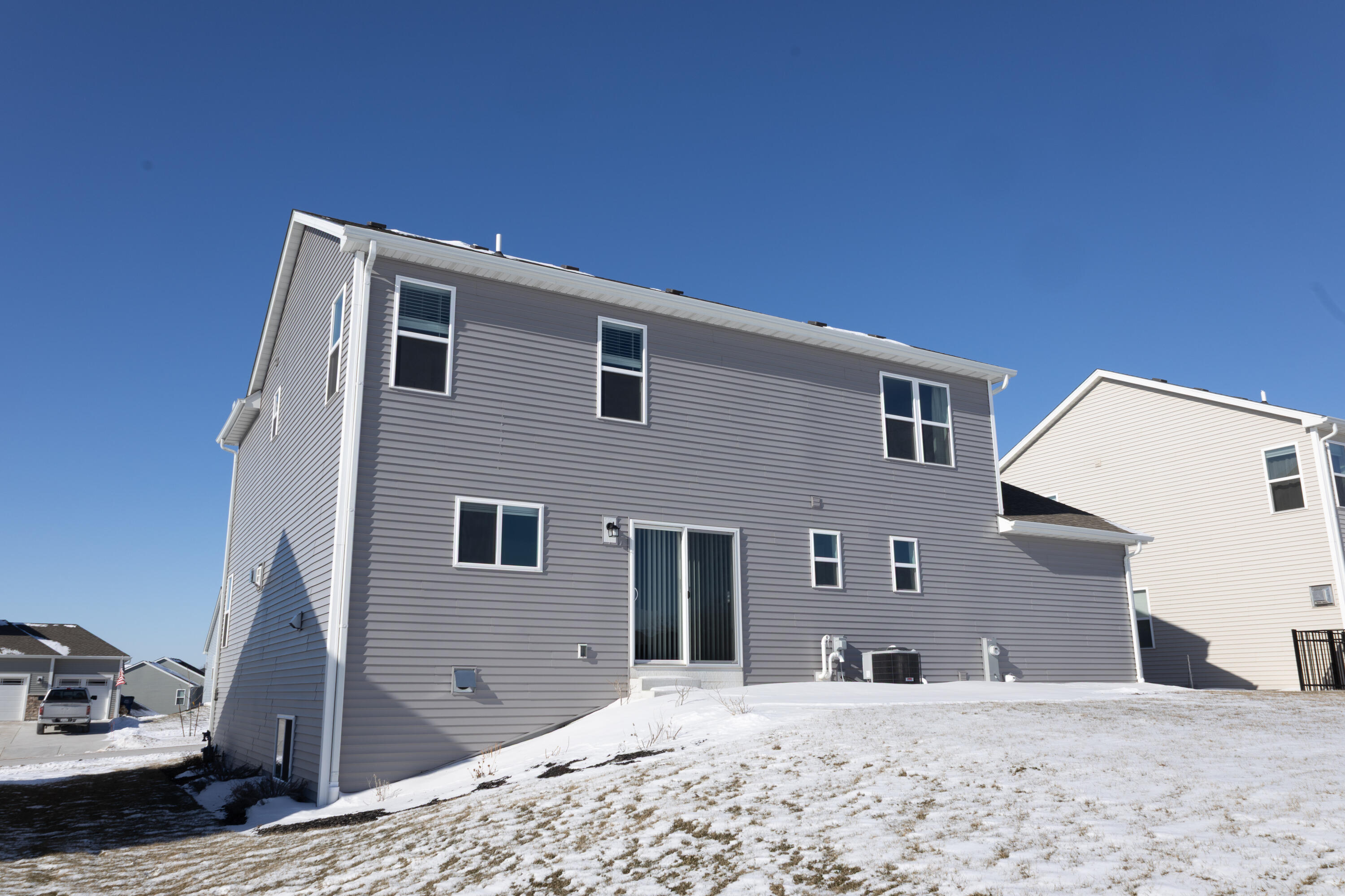 1684 Misty Ridge Lane Grafton, WI 53024 - Photo 38 of 40 Back View