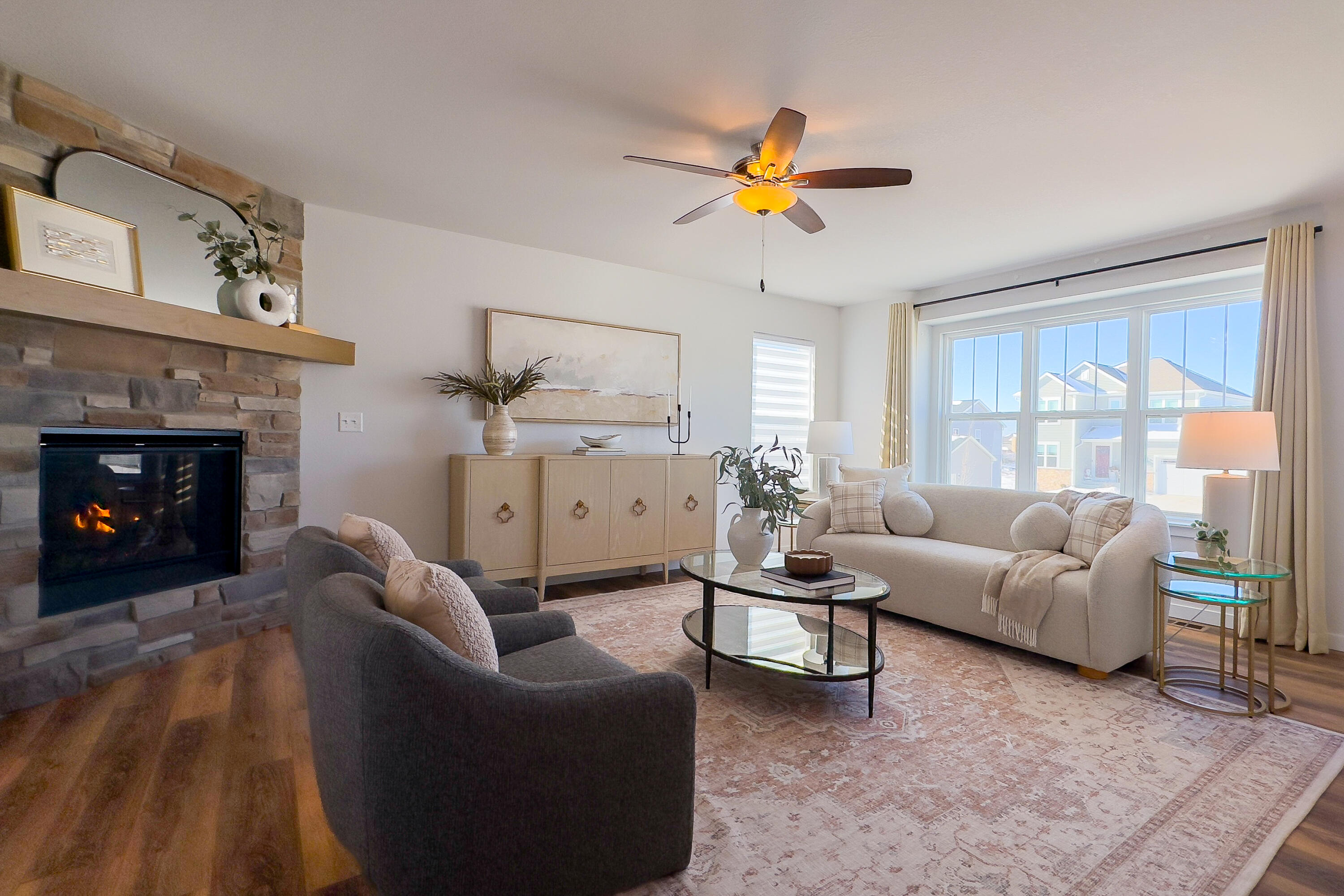 1684 Misty Ridge Lane Grafton, WI 53024 - Photo 5 of 40 Living Room