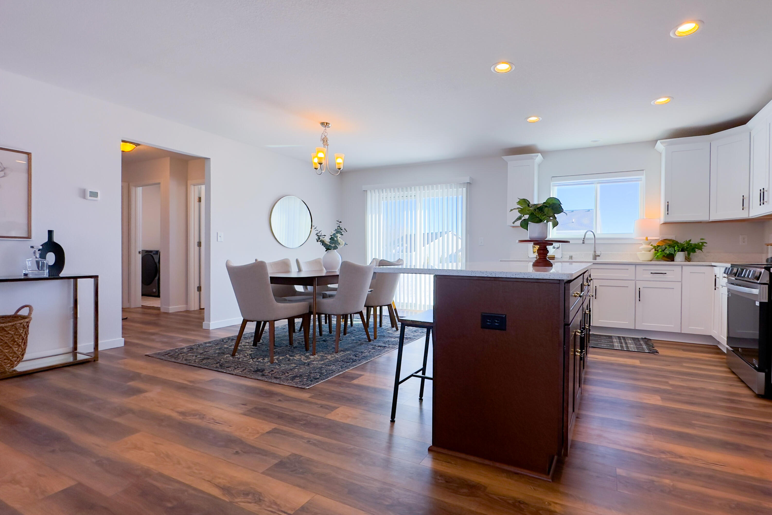 1684 Misty Ridge Lane Grafton, WI 53024 - Photo 7 of 40 Kitchen & Dining