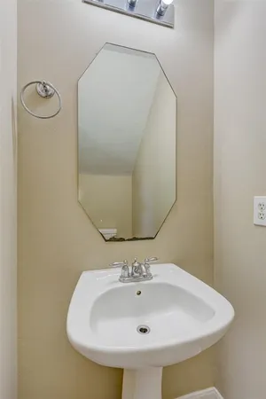 $1,850 | 822 Richview Drive, Houston, TX 77060