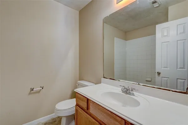 $1,825 | 822 Richview Drive, Houston, TX 77060