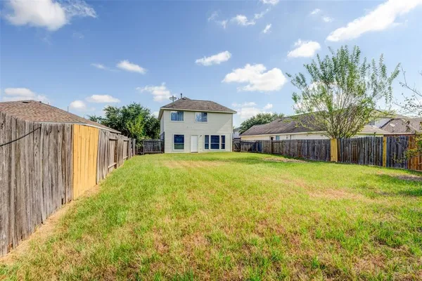 $1,825 | 822 Richview Drive, Houston, TX 77060