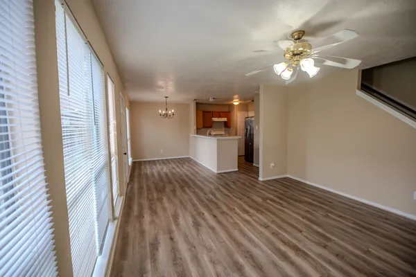 $1,850 | 822 Richview Drive, Houston, TX 77060