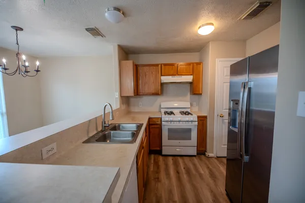 $1,850 | 822 Richview Drive, Houston, TX 77060