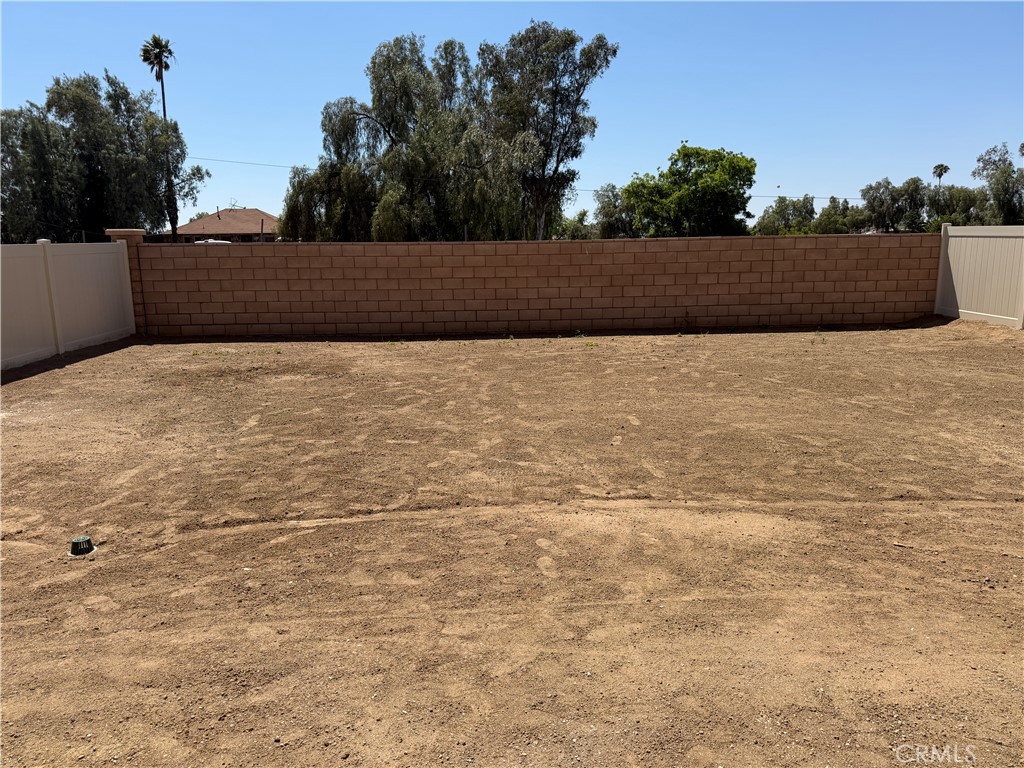 9675 Babaco Street Riverside, CA 92508 - Photo 7 of 26
