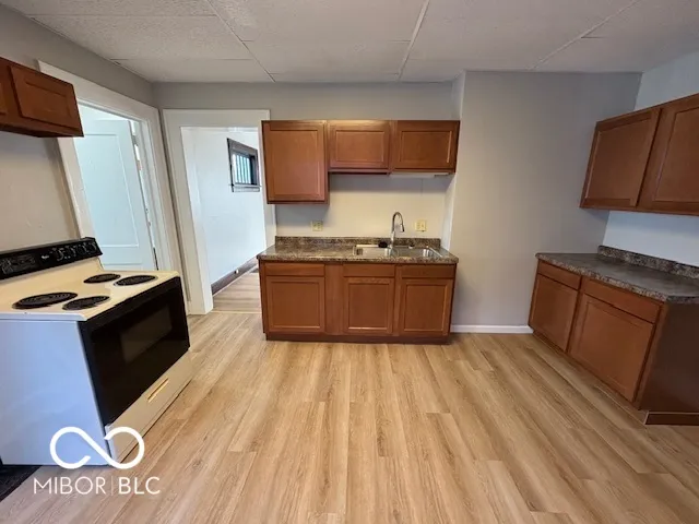 $137,900 | 304 North Hackley Street, Muncie, IN 47305