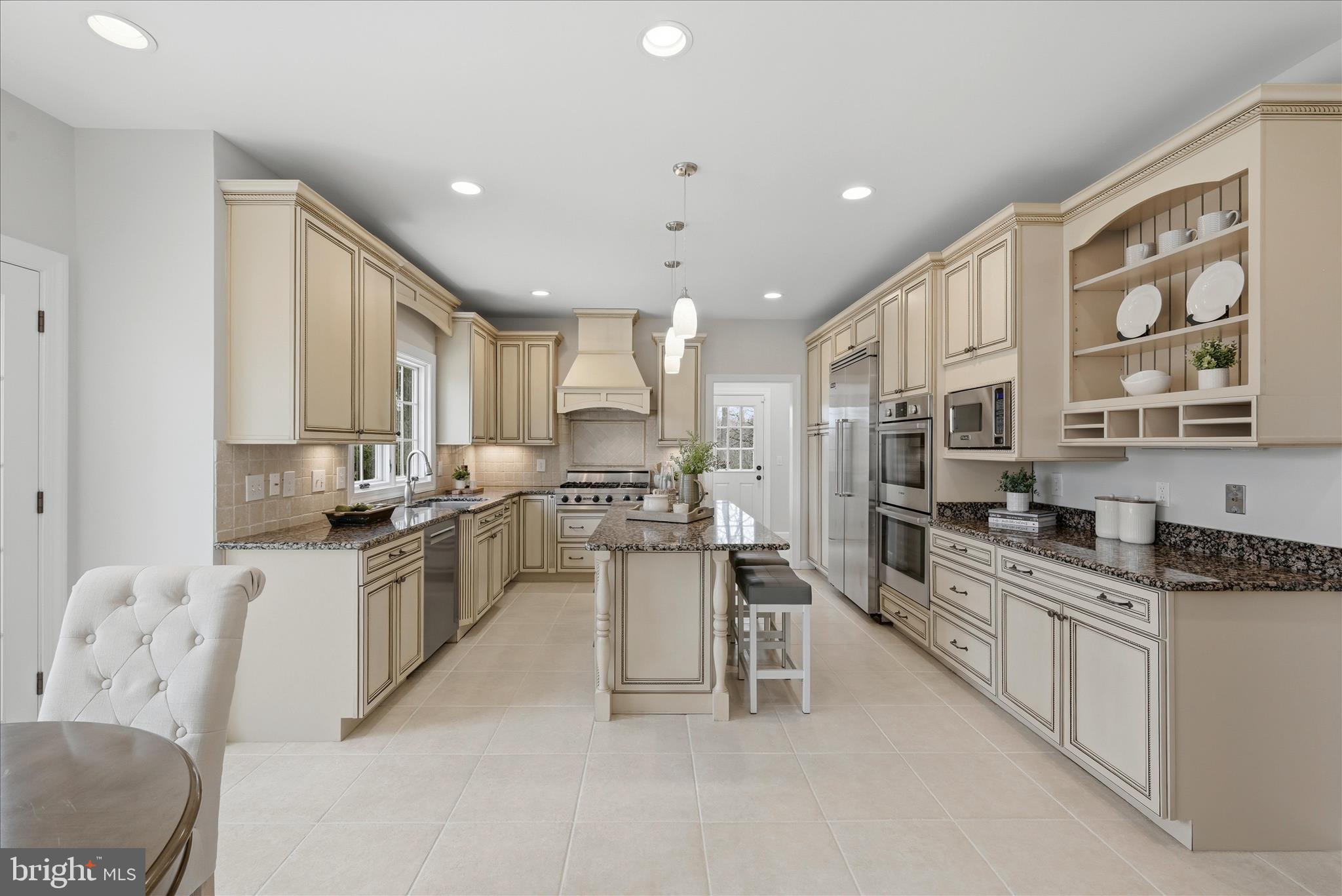 1234 Tottenham Court Reston, VA 20194 - Photo 13 of 55 Kitchen