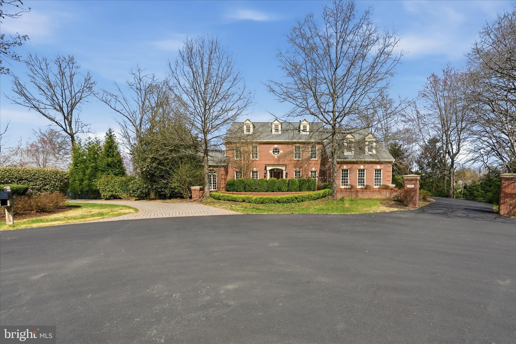 1234 Tottenham Court Reston, VA 20194 - Photo 2 of 55 Front Exterior