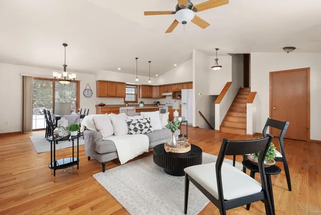 $325,000 | 574 Spencer Drive, Evansville, WI 53536