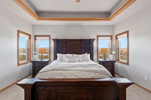 $799,900 | 532 Royal Saint Pats Drive, Wrightstown, WI 54180