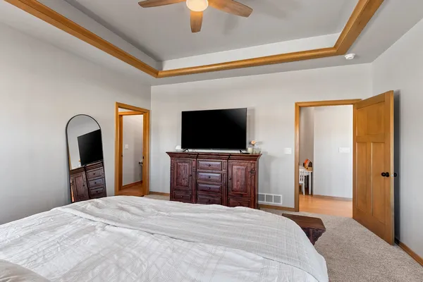 $799,900 | 532 Royal Saint Pats Drive, Wrightstown, WI 54180