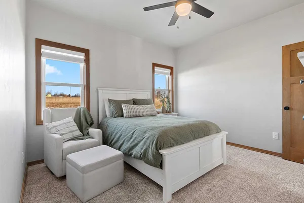 $799,900 | 532 Royal Saint Pats Drive, Wrightstown, WI 54180