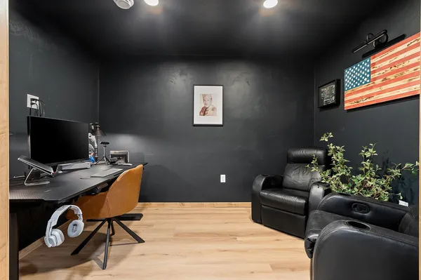 $799,900 | 532 Royal Saint Pats Drive, Wrightstown, WI 54180