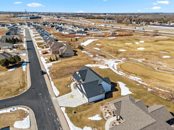 $799,900 | 532 Royal Saint Pats Drive, Wrightstown, WI 54180