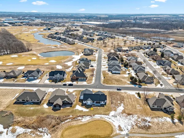 $799,900 | 532 Royal Saint Pats Drive, Wrightstown, WI 54180