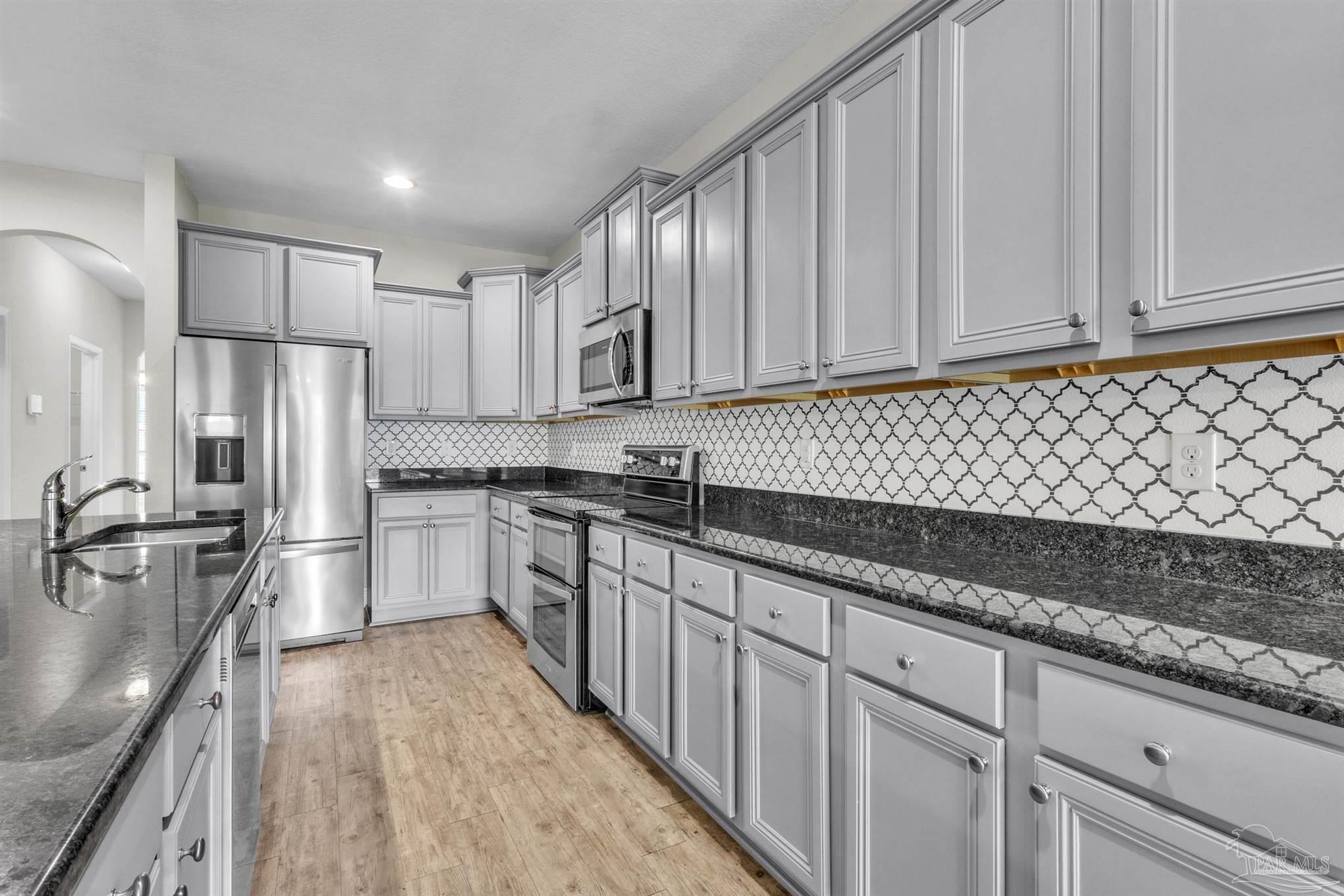 5865 West Cambridge Way Pace, FL 32571 - Photo 3 of 47