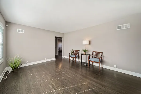 $450,000 | 1S336 Buttercup Lane, Villa Park, IL 60181