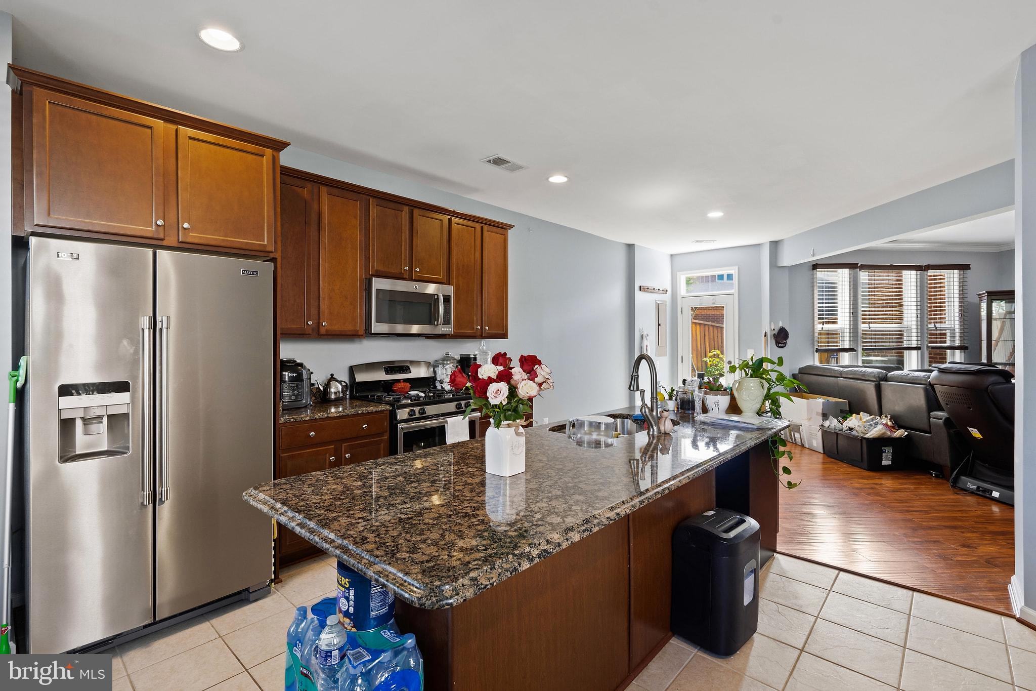 Modern kitchen with elegant finishes.