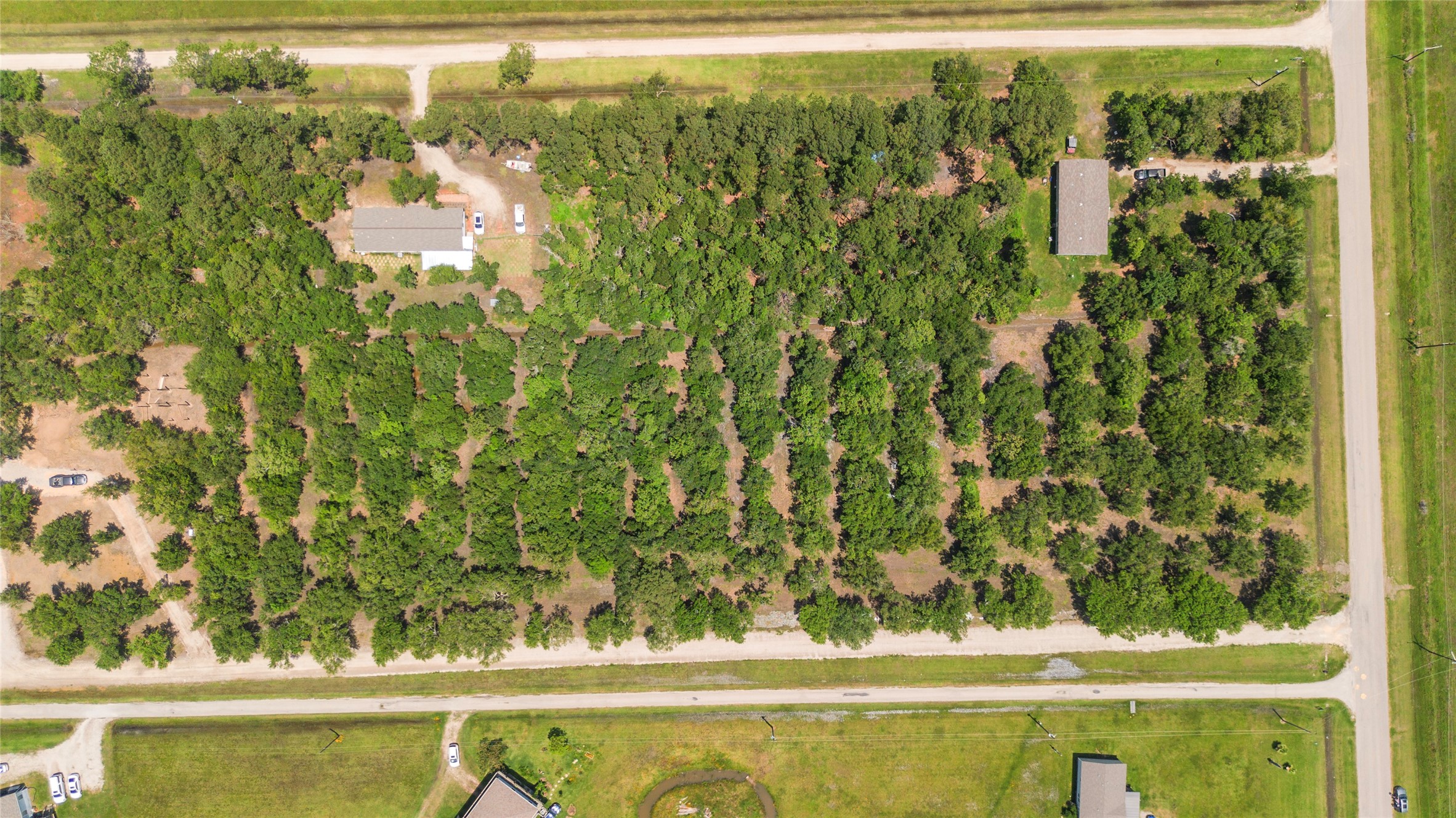 4427 West Bayshore Road Anahuac, TX 77514 - Photo 3 of 7
