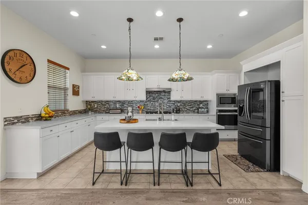 $1,150,000 | 27624 Solana Way, Saugus, CA 91350