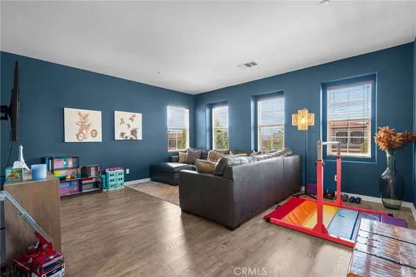 $1,150,000 | 27624 Solana Way, Saugus, CA 91350