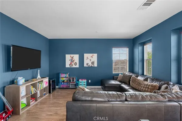 $1,150,000 | 27624 Solana Way, Saugus, CA 91350