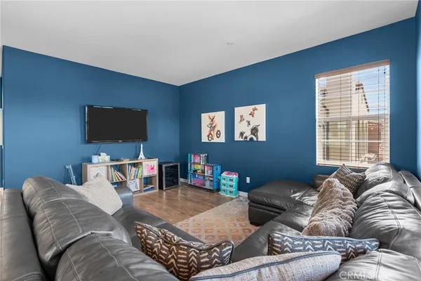 $1,150,000 | 27624 Solana Way, Saugus, CA 91350