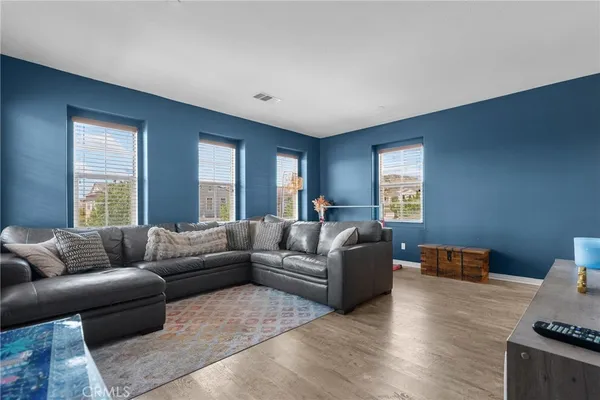 $1,150,000 | 27624 Solana Way, Saugus, CA 91350