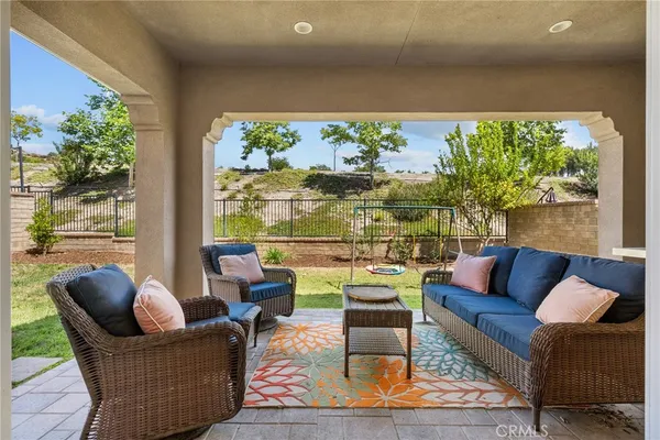 $1,150,000 | 27624 Solana Way, Saugus, CA 91350