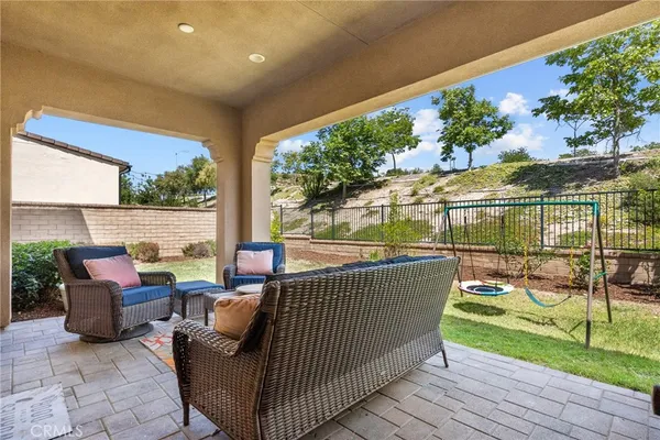 $1,150,000 | 27624 Solana Way, Saugus, CA 91350