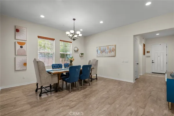$1,150,000 | 27624 Solana Way, Saugus, CA 91350