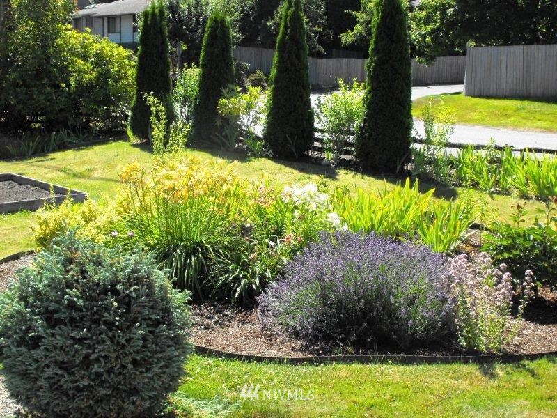 825 218th Street Southwest Bothell, WA 98021 - Photo 3 of 22