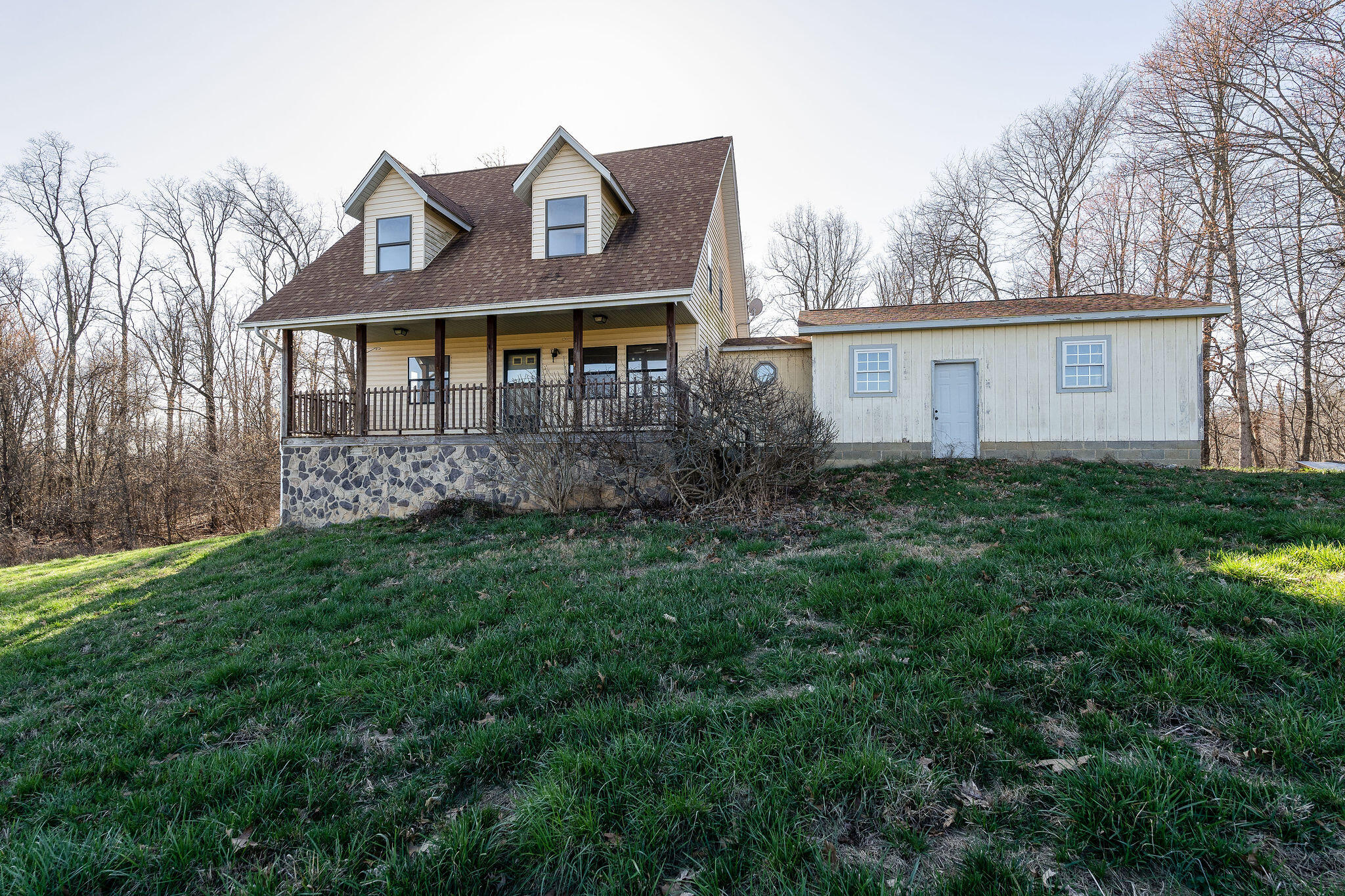 295 Cobb Road Surgoinsville, TN 37873 - Photo 17 of 20 DSC08292-Edit