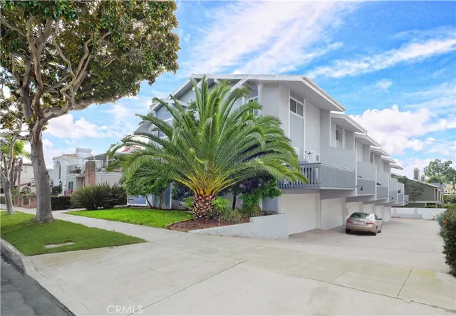 $4,500 | 239 North Juanita Avenue, Unit E, Redondo Beach, CA 90277