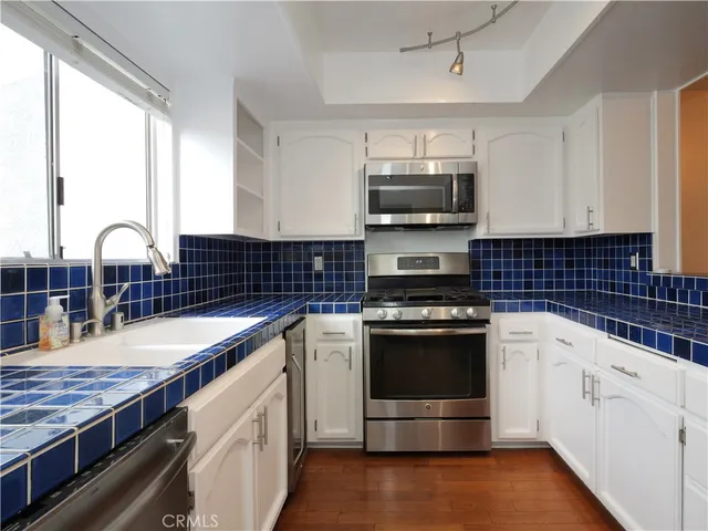 $4,500 | 239 North Juanita Avenue, Unit E, Redondo Beach, CA 90277