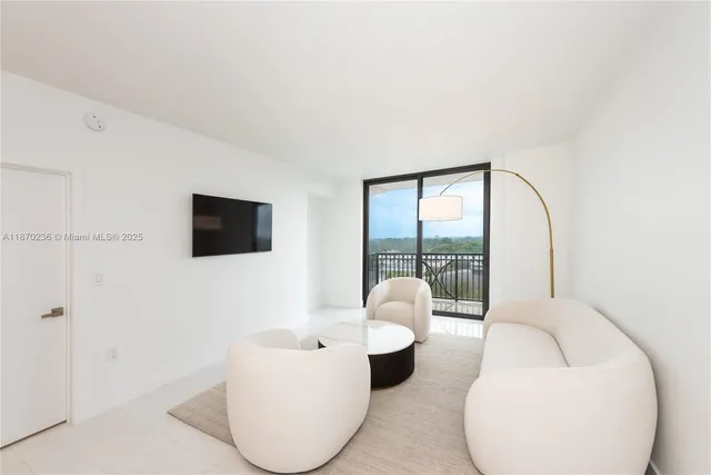 $945,000 | 301 Altara Avenue, Unit 619, Coral Gables, FL 33146