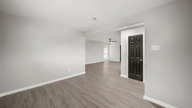 $1,749 | 11330 Murr Way, Houston, TX 77048