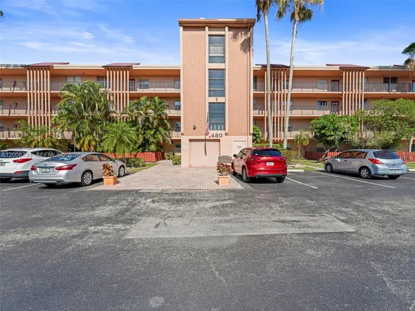 $77,000 | 480 Northwest 76th Avenue, Unit 102, Margate, FL 33063