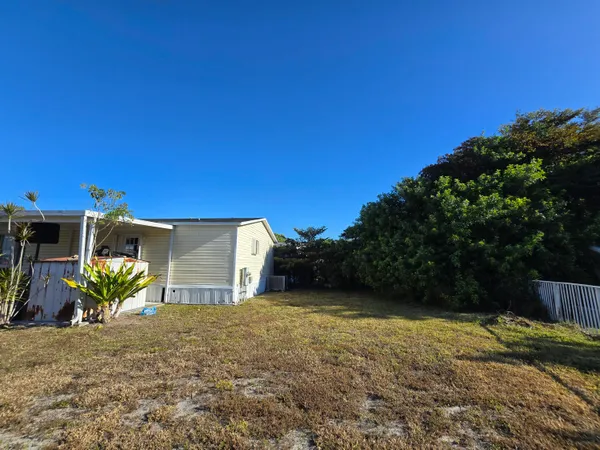 $284,900 | 22890 Neptune Road, Boca Raton, FL 33428