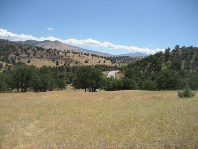 12139 Ager Road Hornbrook, CA 96044 - Photo 5 of 9 Gallery Image 5