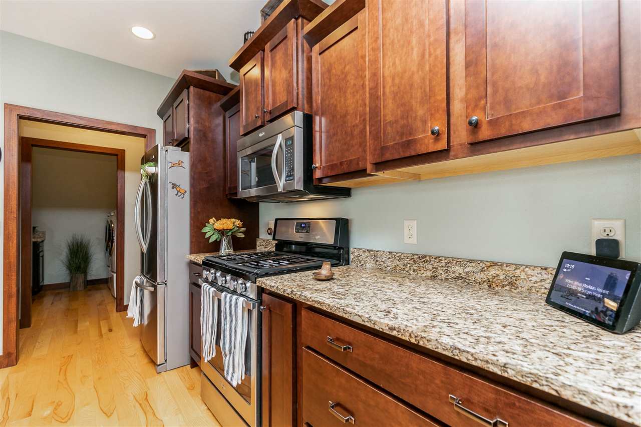 1105 Wood Lily Road Solon, IA 52333 - Photo 18 of 46 Gallery Image 18